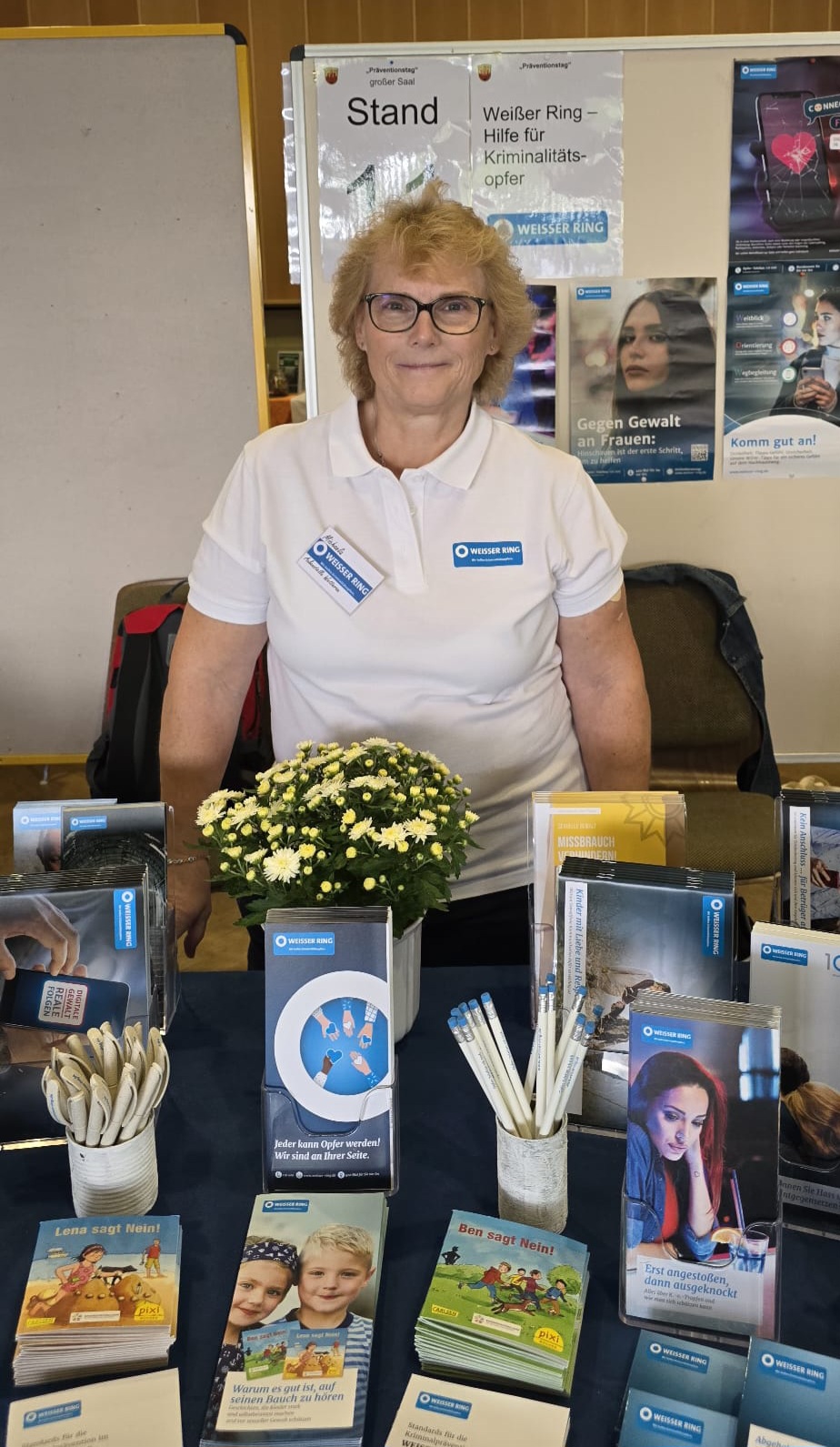 Mitarbeiterin am Stand